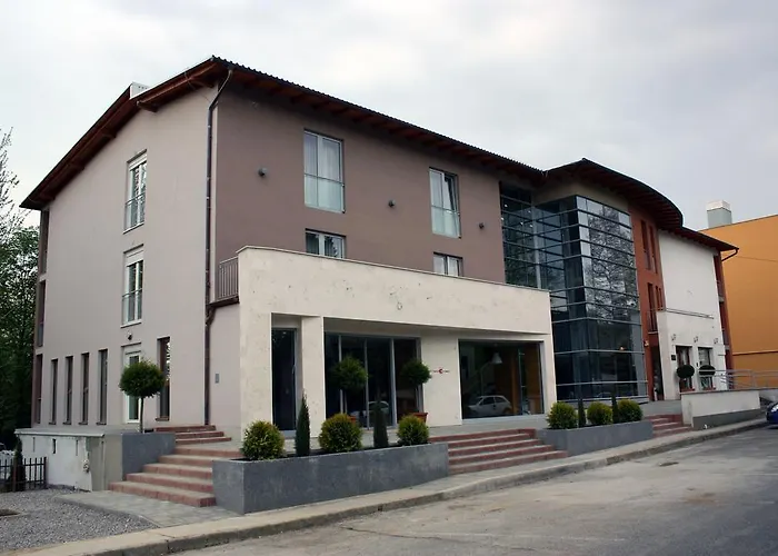 Hotel Europa Gunaras 3*